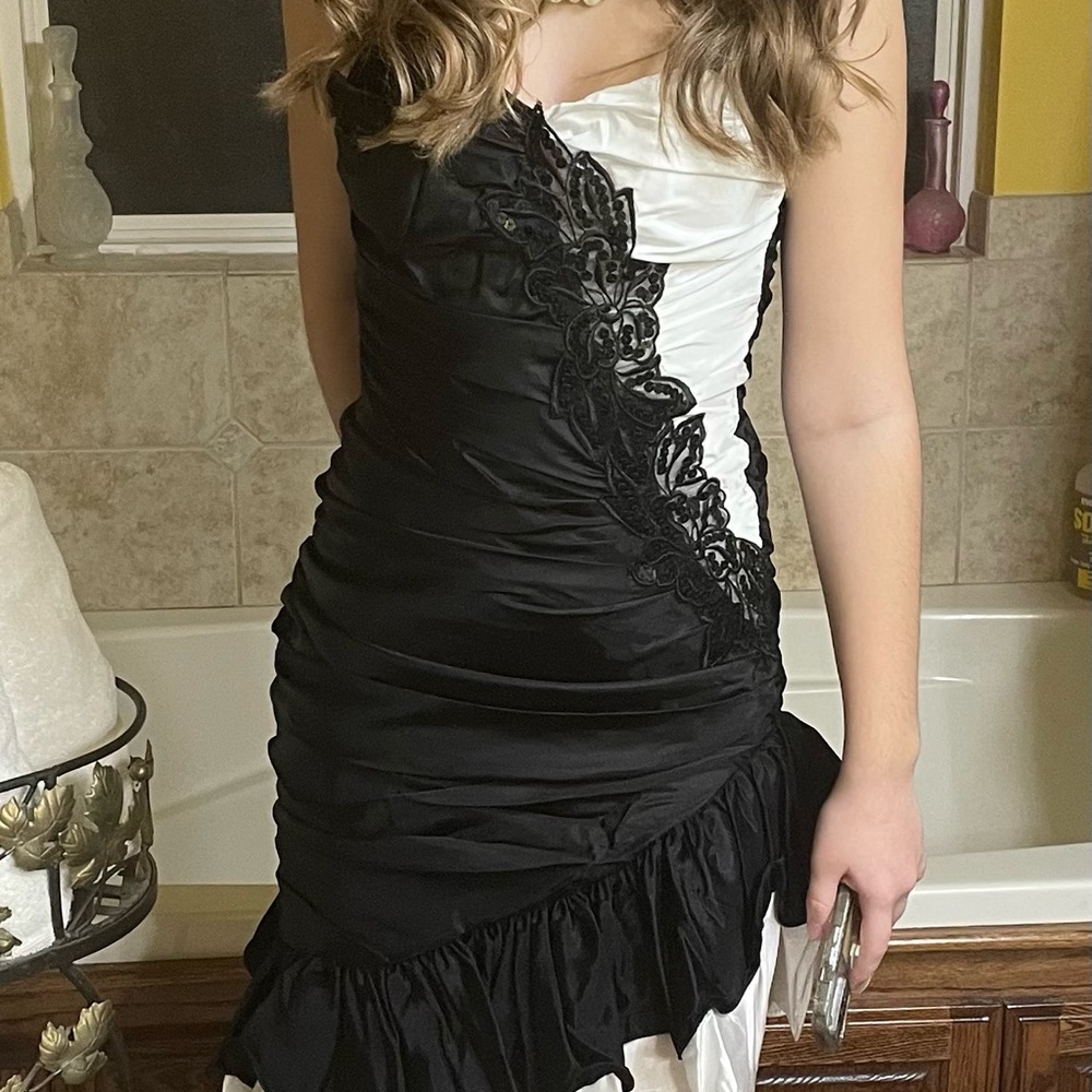Vintage 80s prom Dress by ILGWU. Made in USA
